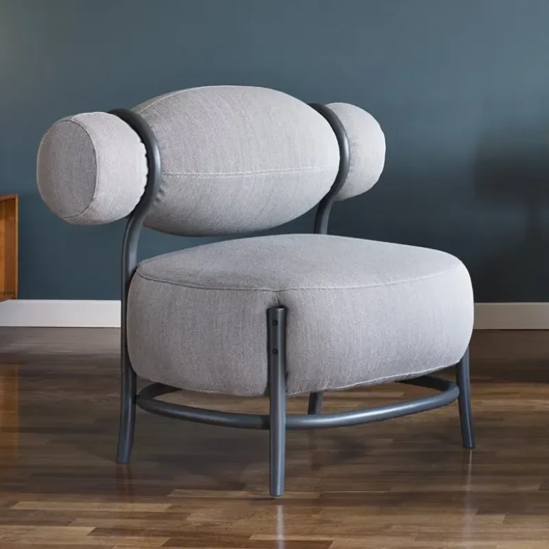 Chignon – Gebrüder Thonet Vienna at Mesmetric