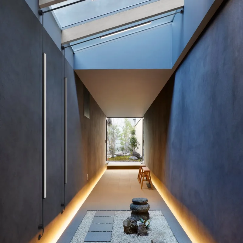 Plusminus – Vibia at Mesmetric