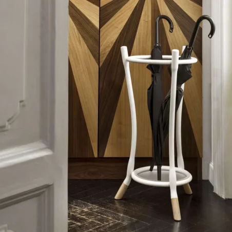 Cloud – Gebrüder Thonet Vienna at Mesmetric