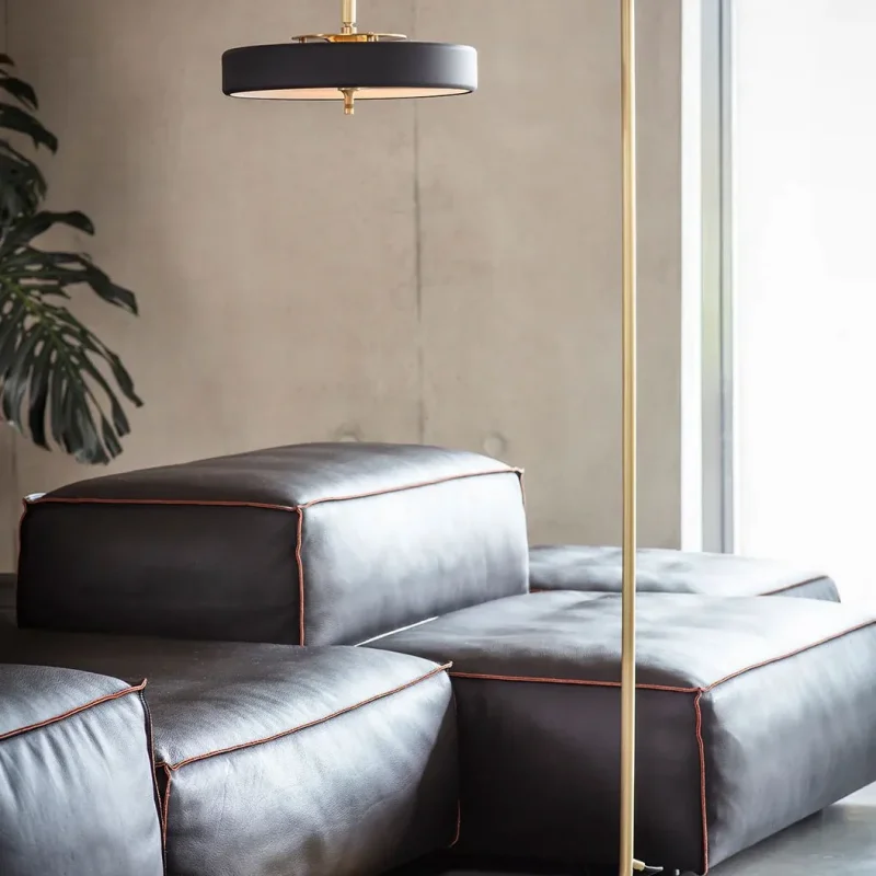 Revolve floor