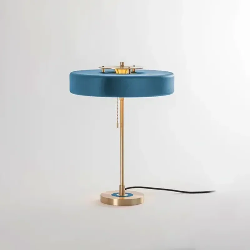 Revolve table