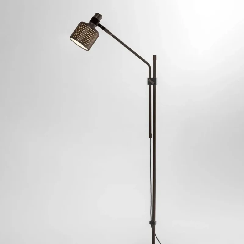 Riddle floor lamp single - Bert Frank w Mesmetric