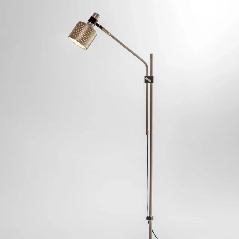 Riddle floor lamp single - Bert Frank w Mesmetric