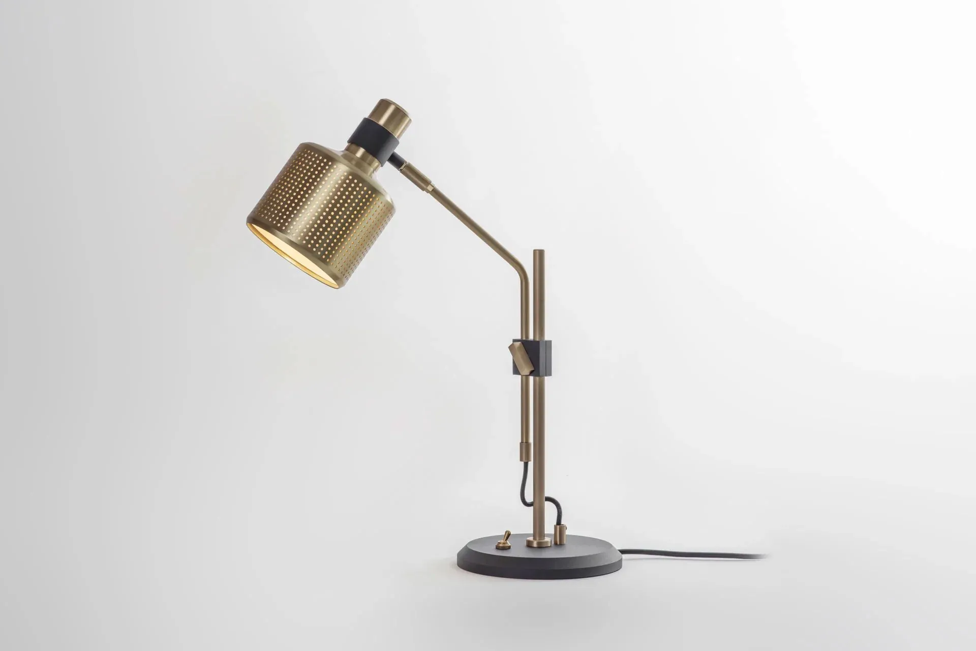Riddle table lamp single - Bert Frank w Mesmetric