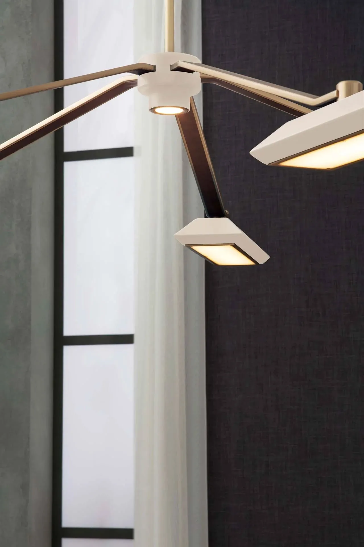 Rinato chandelier 5 - Bert Frank w Mesmetric