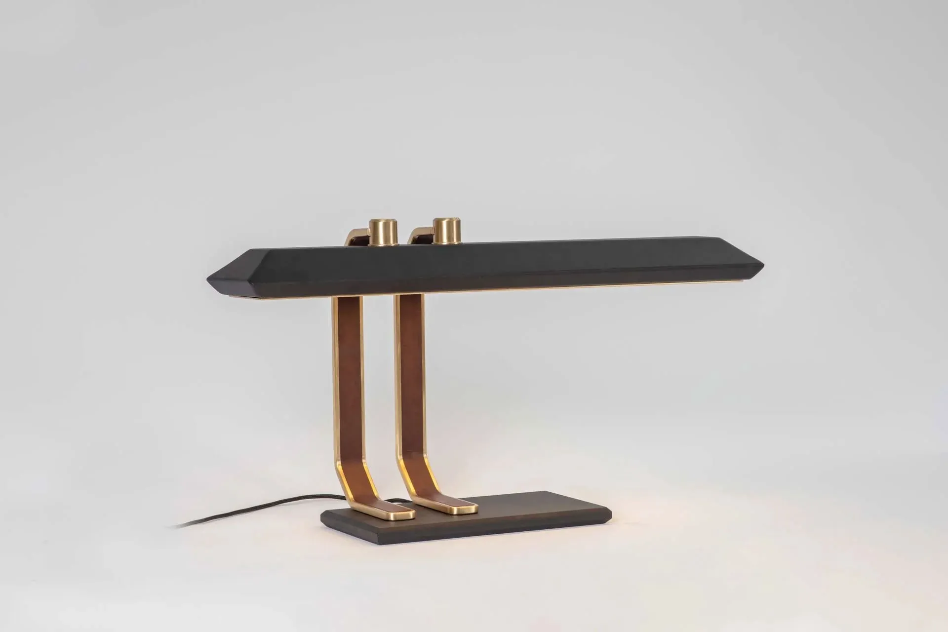 Rinato console lamp - Bert Frank w Mesmetric