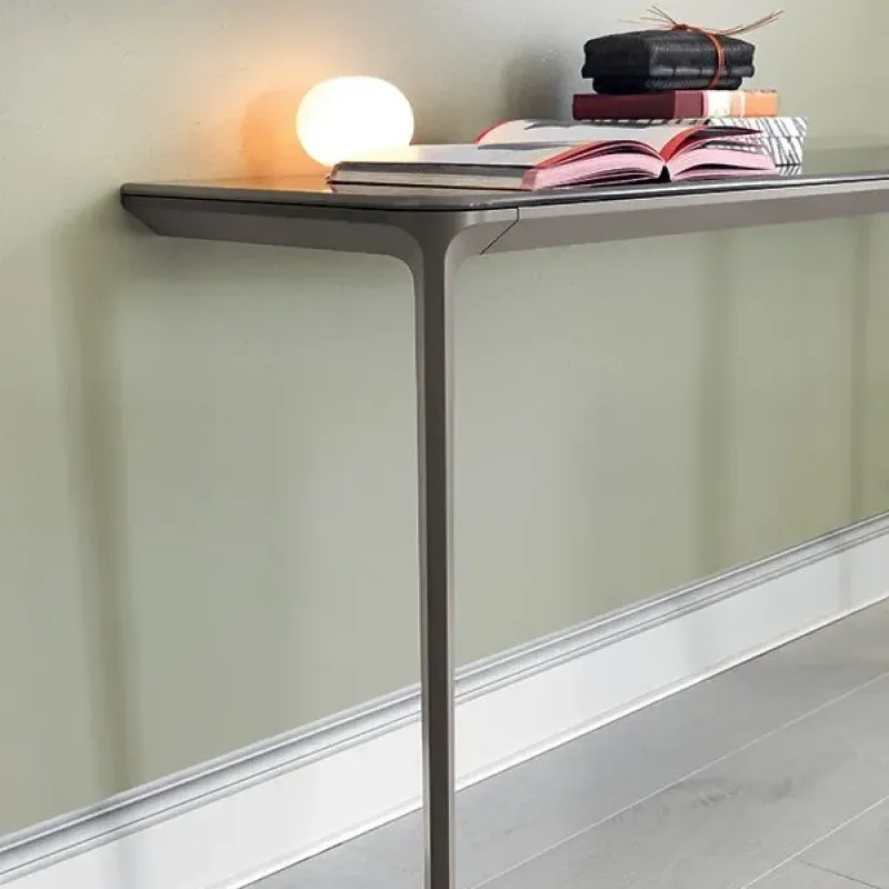 Slim Console 2 Legs – Sovet Italia at Mesmetric