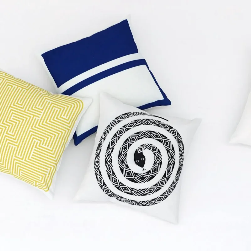 Snake – Vitra at Mesmetric