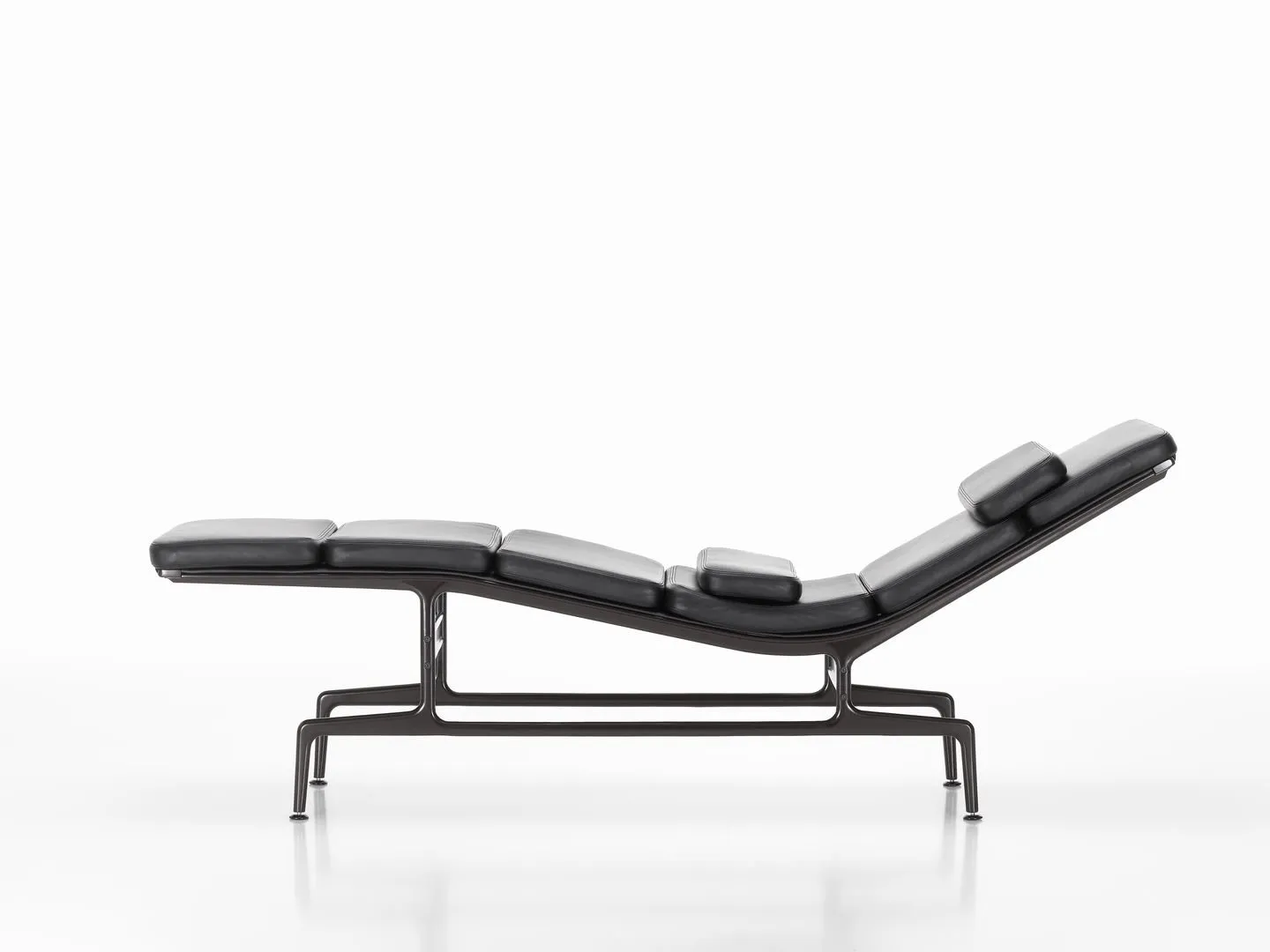 Soft Pad Chaise ES 106 – Vitra at Mesmetric