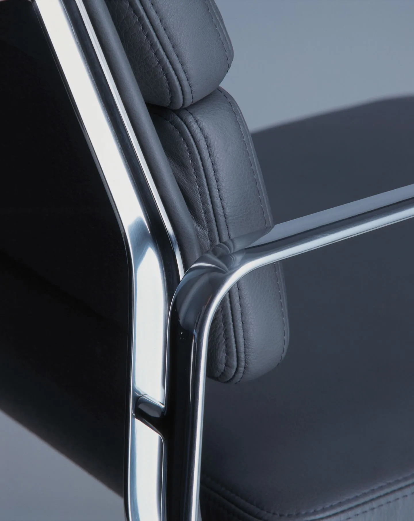 Soft Pad Group EA 219 – Vitra at Mesmetric