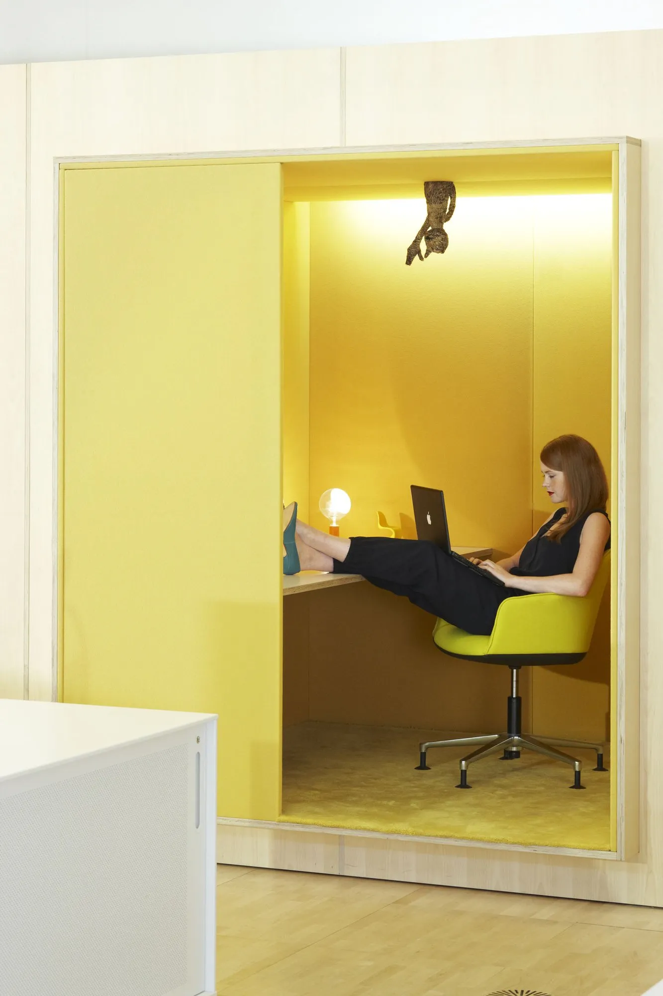 Softshell Swivel – Vitra at Mesmetric