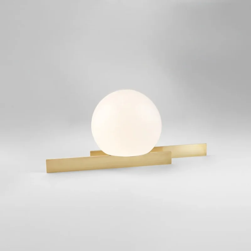 Somewhere In The Middle – Michael Anastassiades at Mesmetric