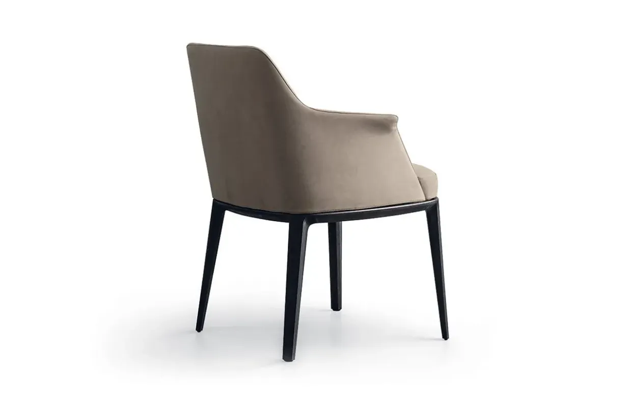 Sophie Armchair – Poliform at Mesmetric