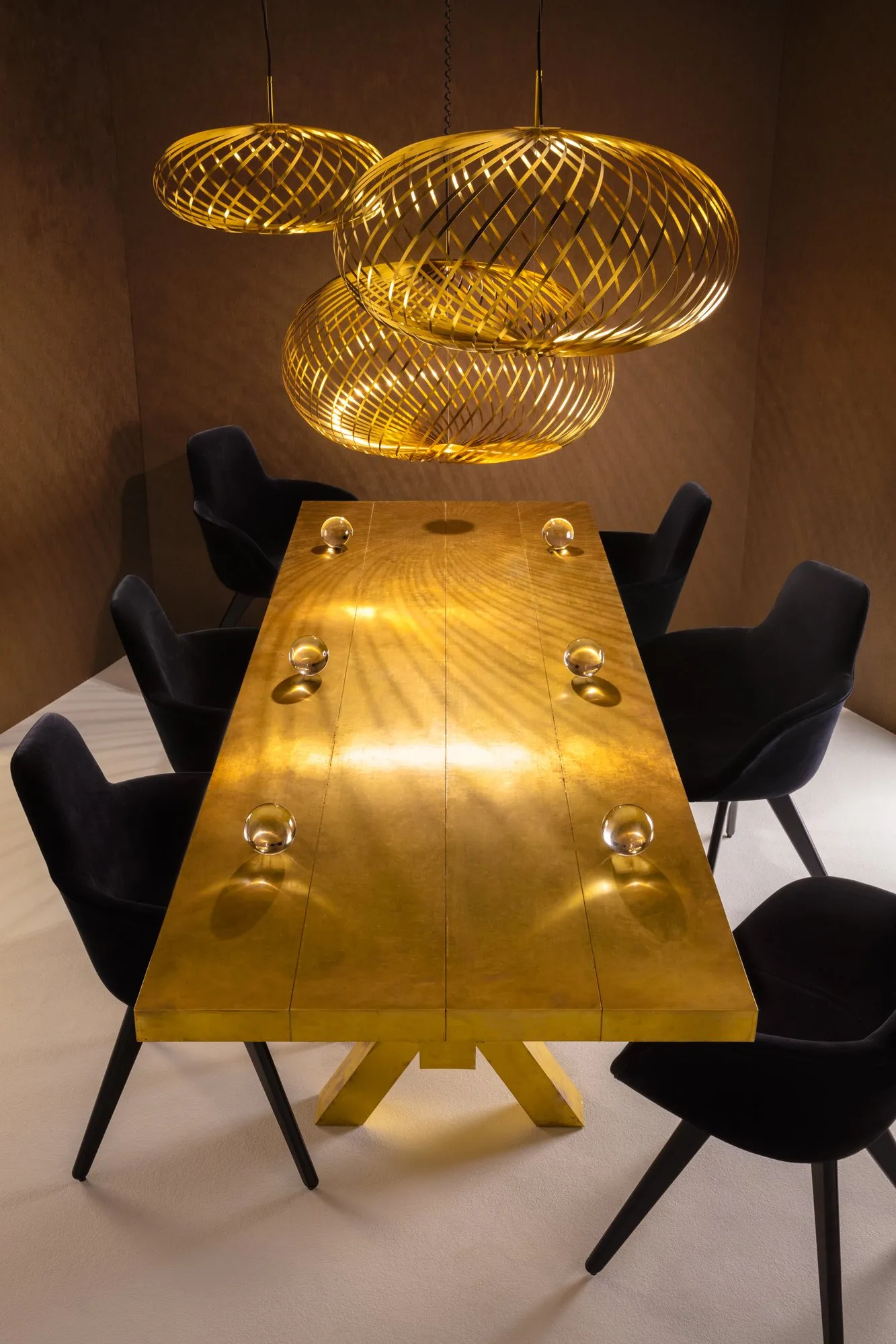 Spring Medium LED - Tom Dixon w Mesmetric