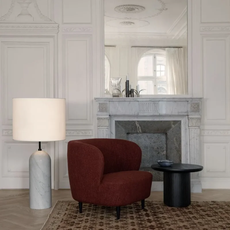 Stay lounge small