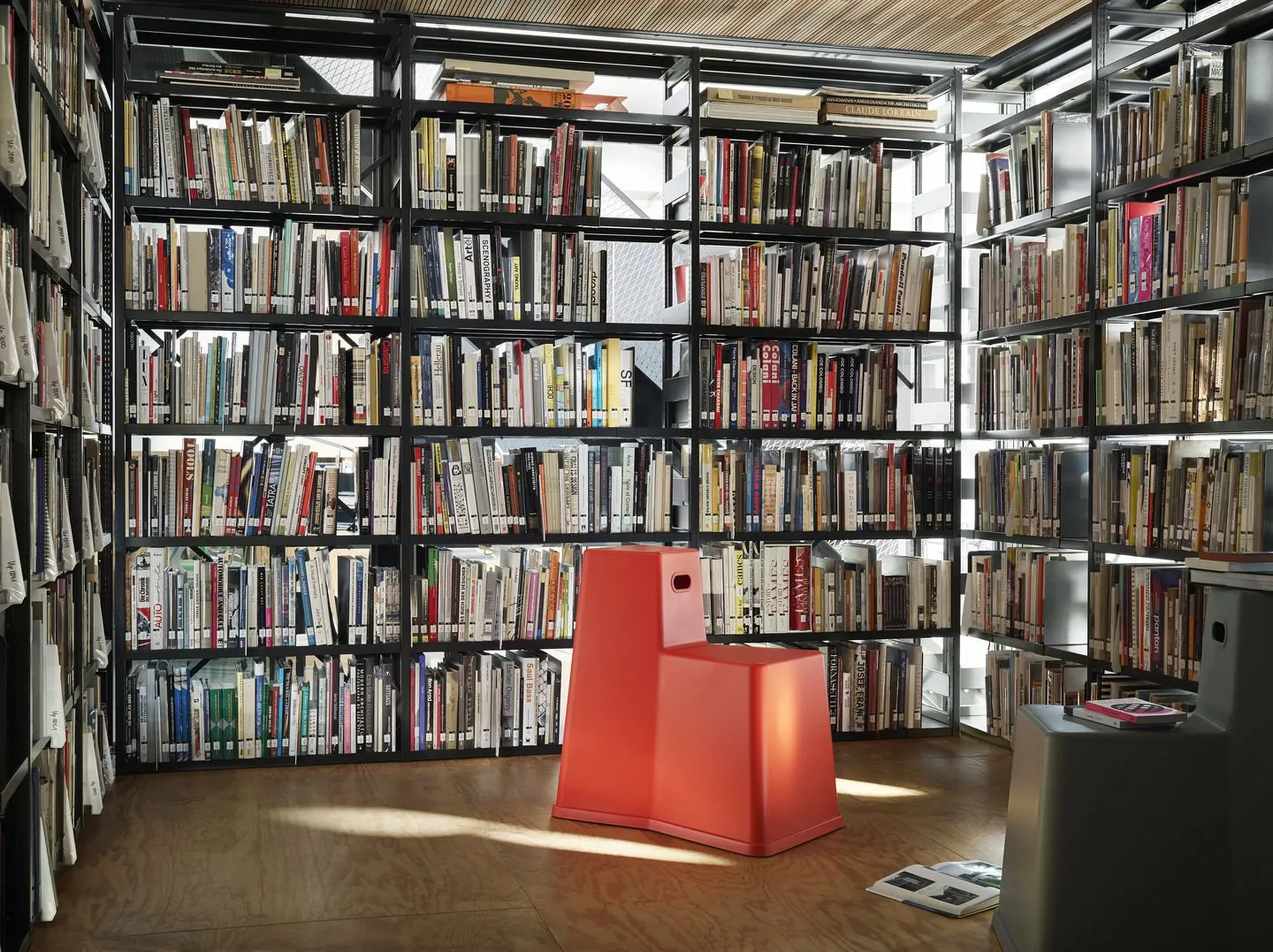 Stool-Tool - Vitra w Mesmetric