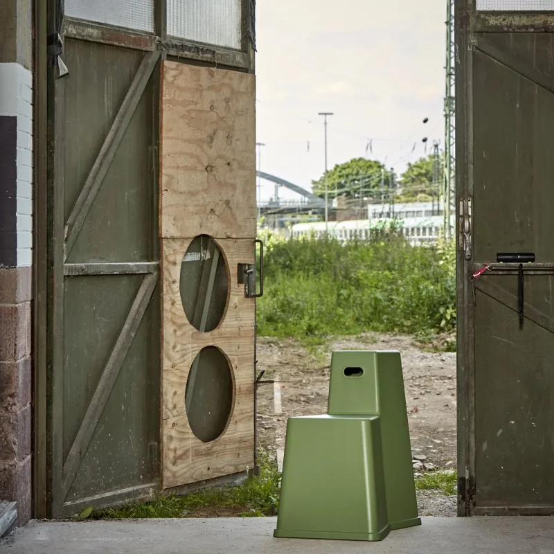 Stool-Tool - Vitra w Mesmetric