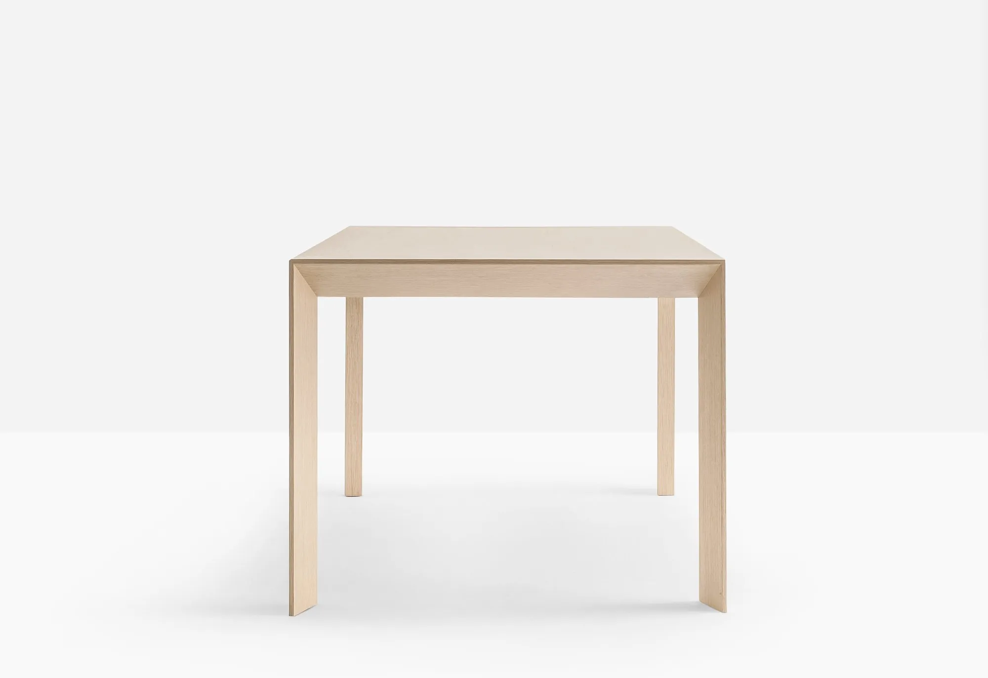 Surface - Pedrali w Mesmetric