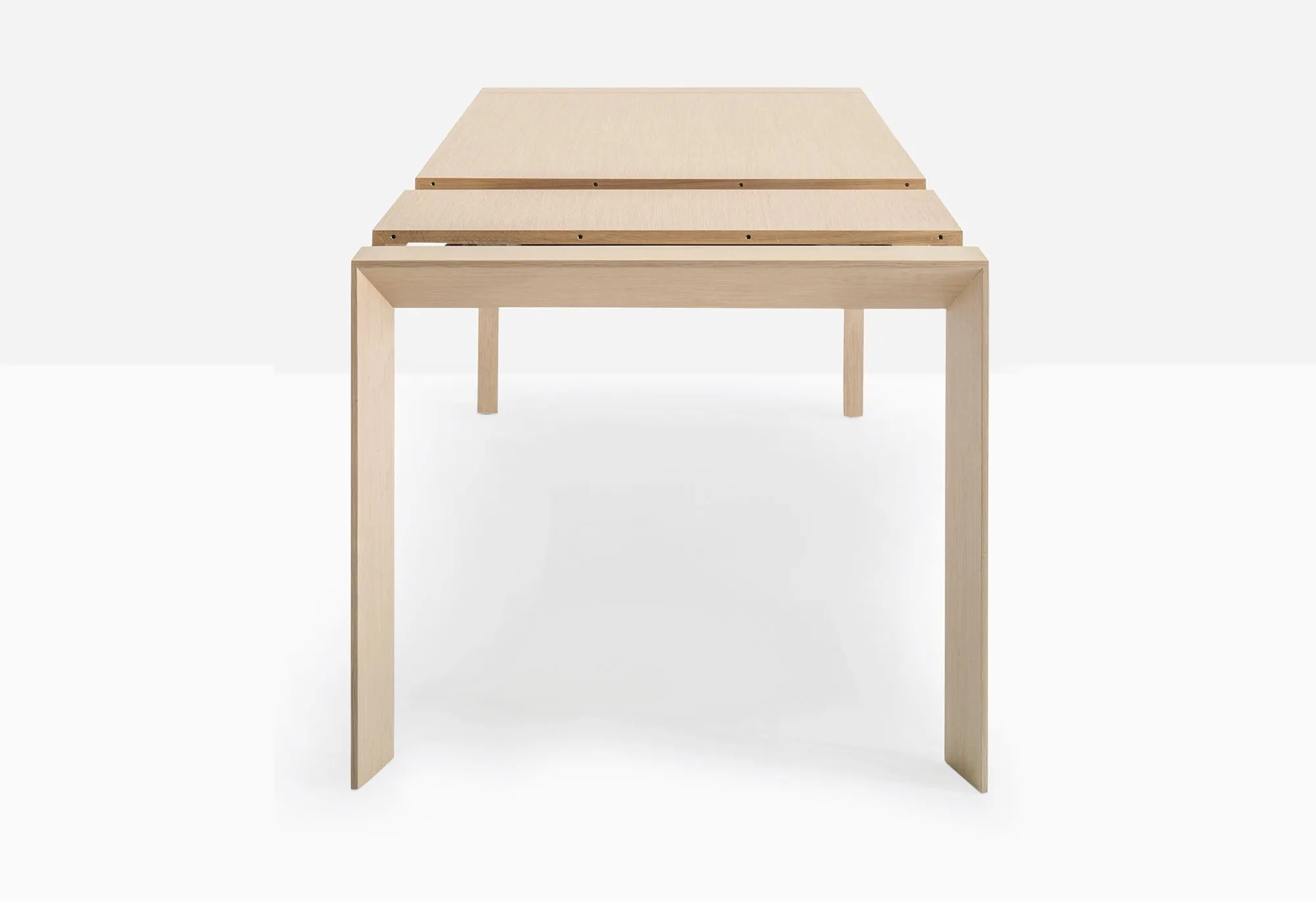 Surface - Pedrali w Mesmetric