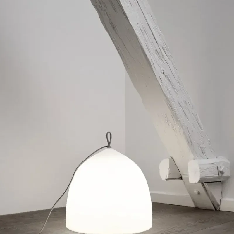 Suspence™ - Fritz Hansen w Mesmetric