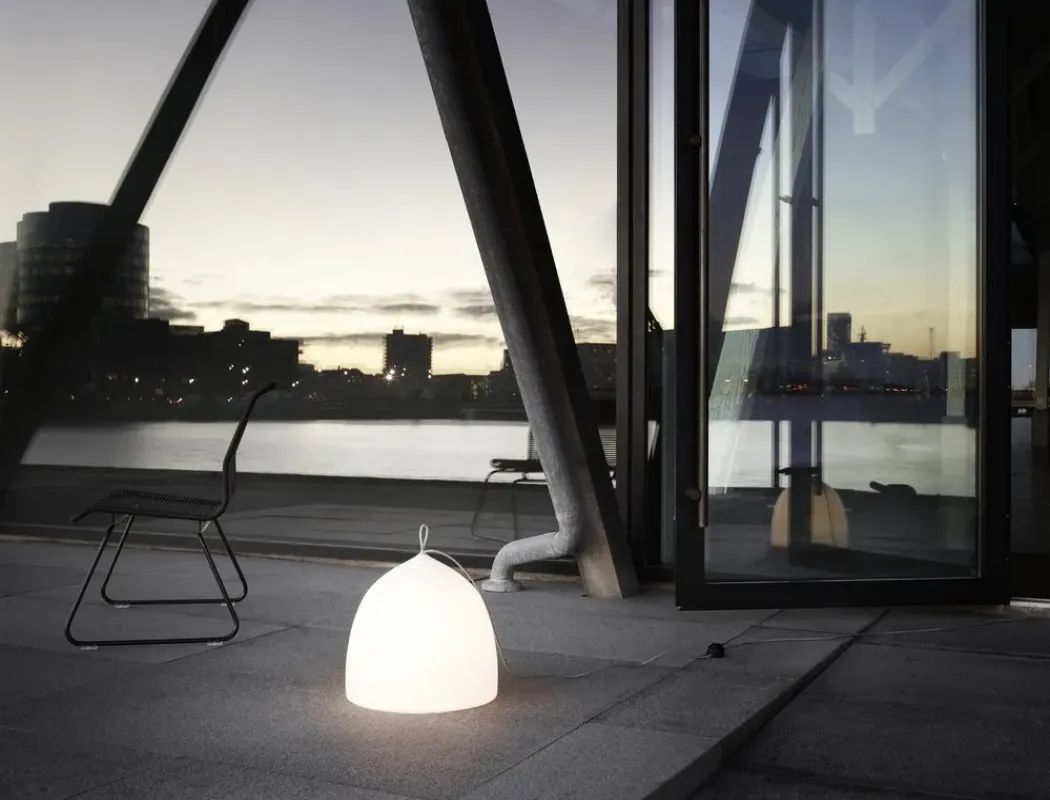 Suspence™ - Fritz Hansen w Mesmetric