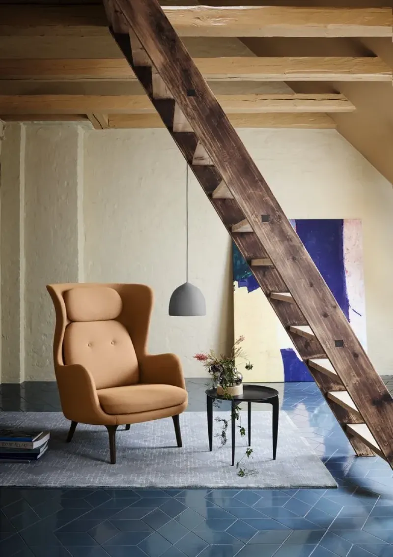 Suspence™ - Fritz Hansen w Mesmetric