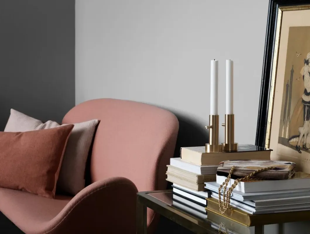 Swan - Fritz Hansen w Mesmetric