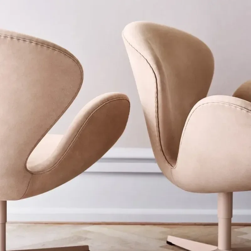 Swan™ – Fritz Hansen at Mesmetric