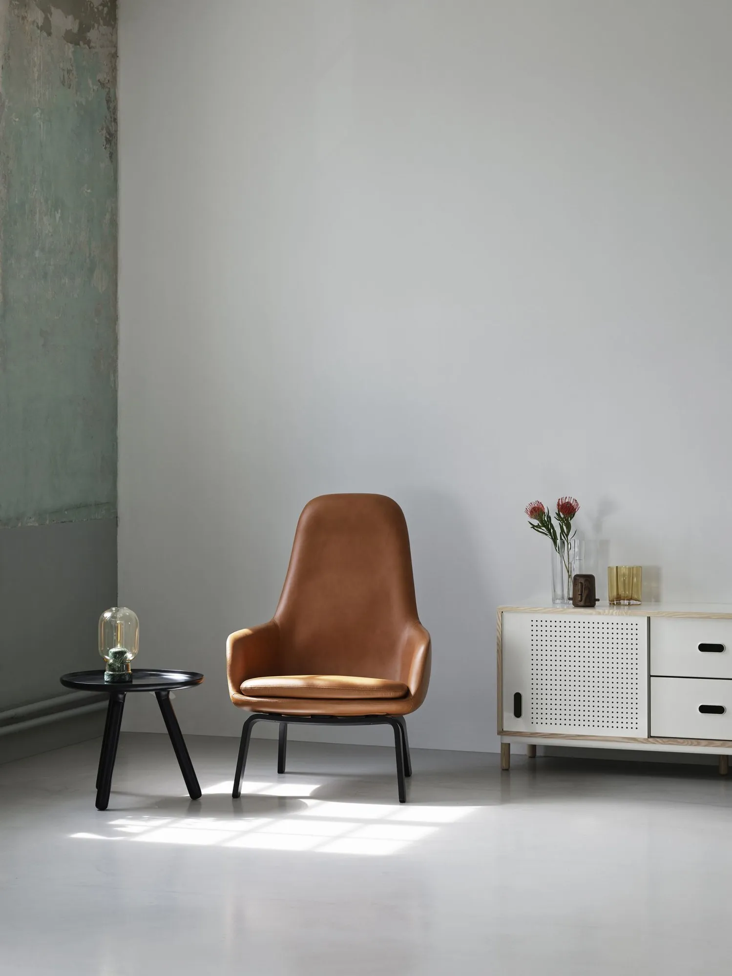 Tablo round - Normann Copenhagen w Mesmetric