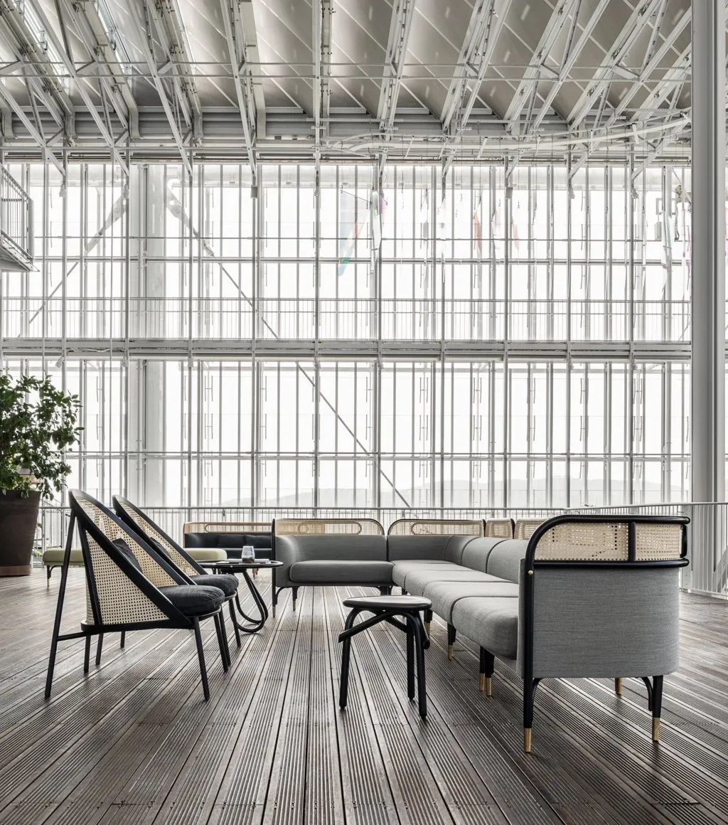 Targa - Gebrüder Thonet Vienna w Mesmetric