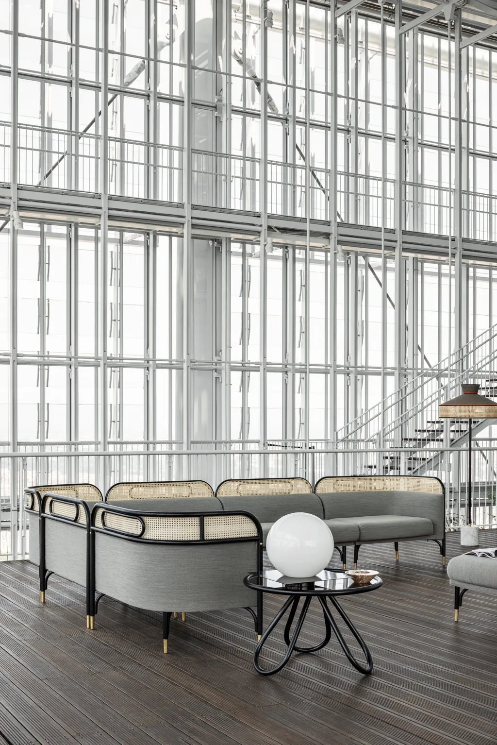 Targa - Gebrüder Thonet Vienna w Mesmetric