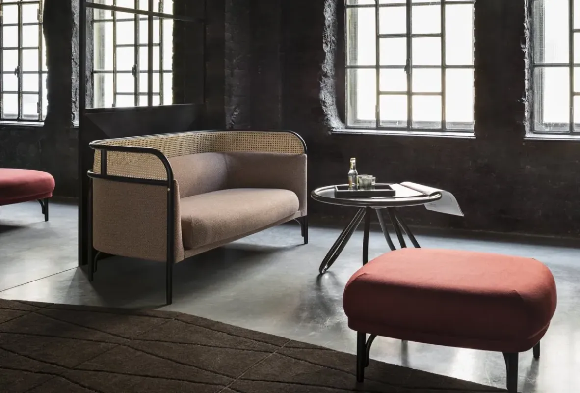 Targa - Gebrüder Thonet Vienna w Mesmetric