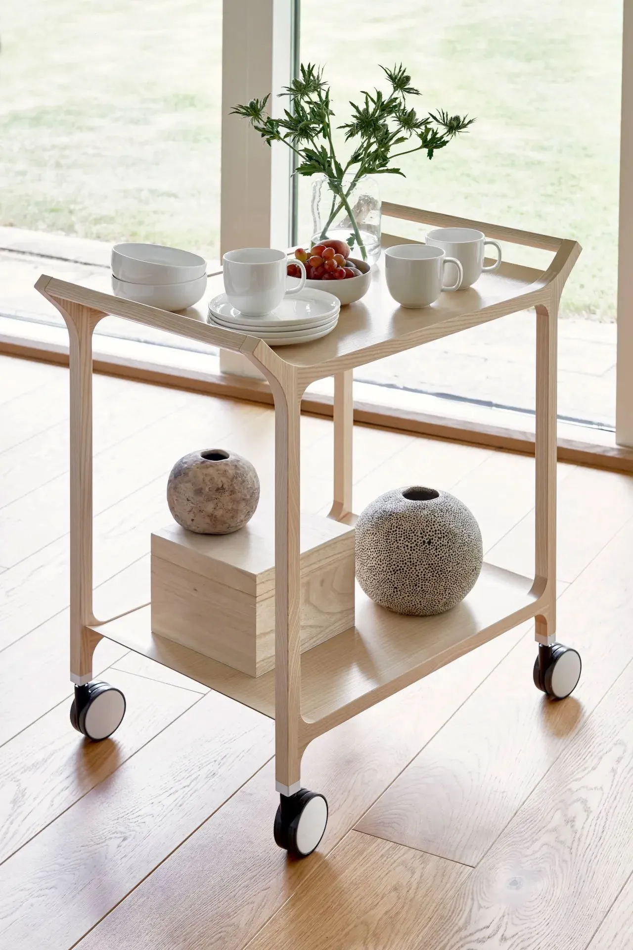 Teatime tea trolley – Swedese at Mesmetric