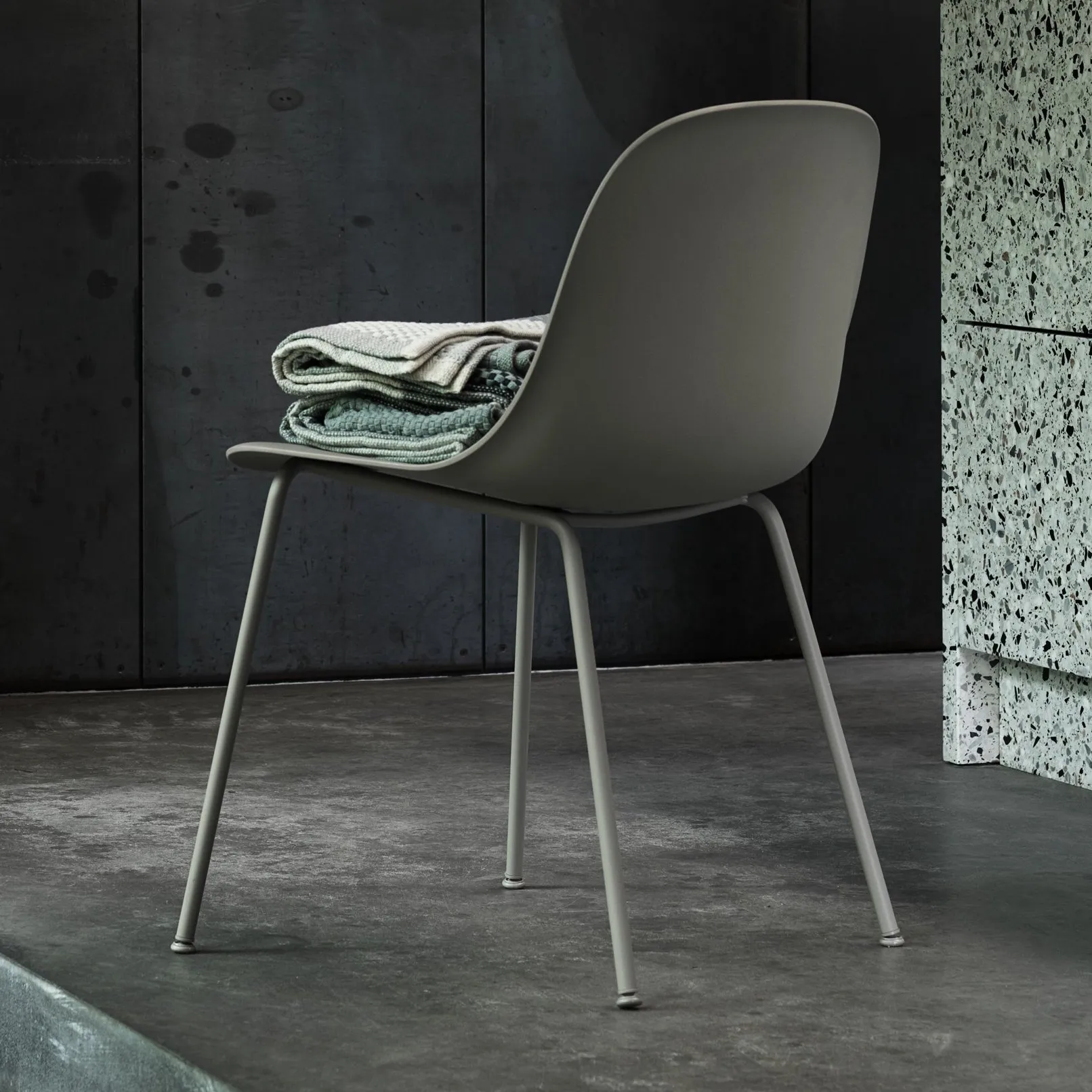 Fiber side chair tube – Muuto at Mesmetric