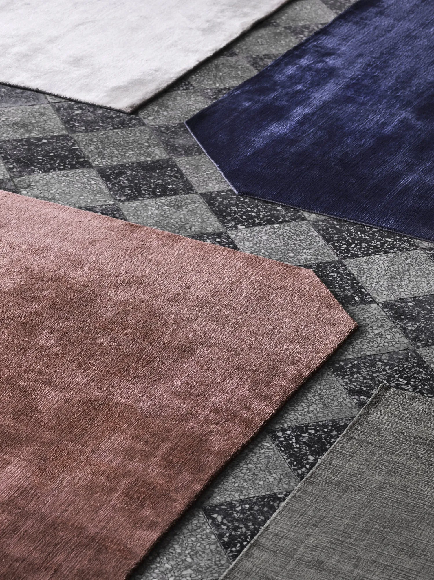 The Moor Rug AP5 & AP7 - & Tradition w Mesmetric