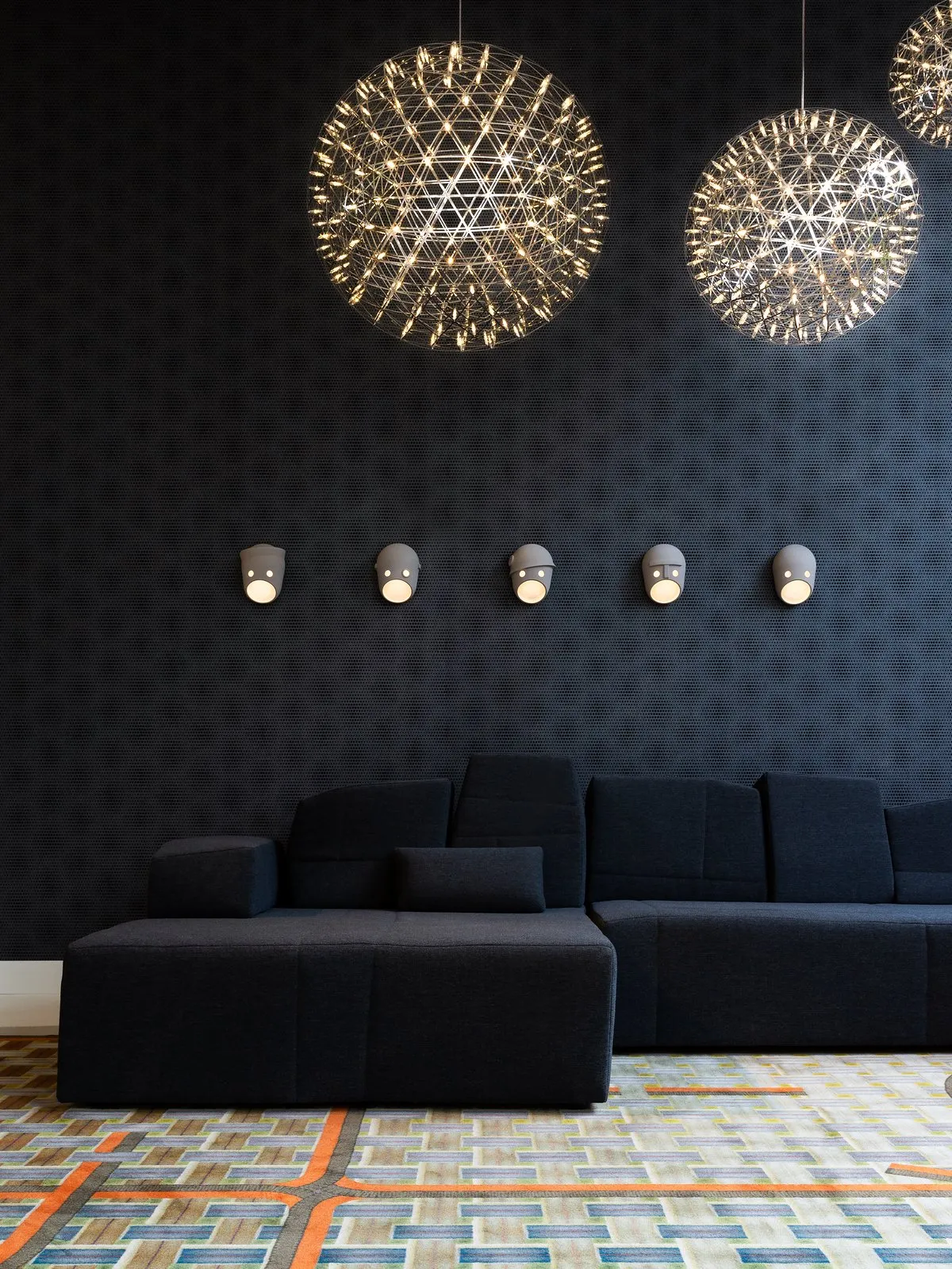 The Party - Moooi w Mesmetric
