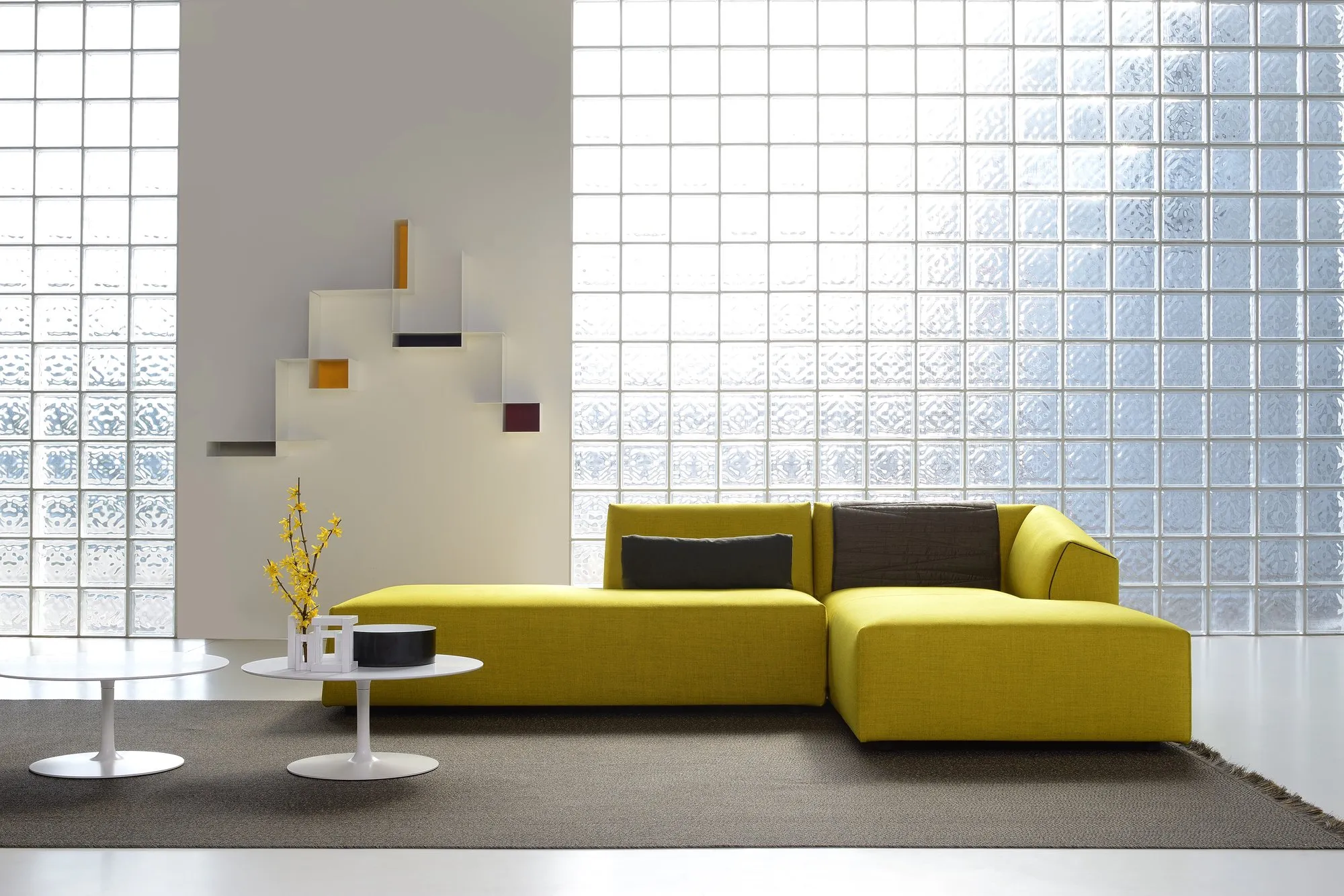 Thea - MDF Italia w Mesmetric