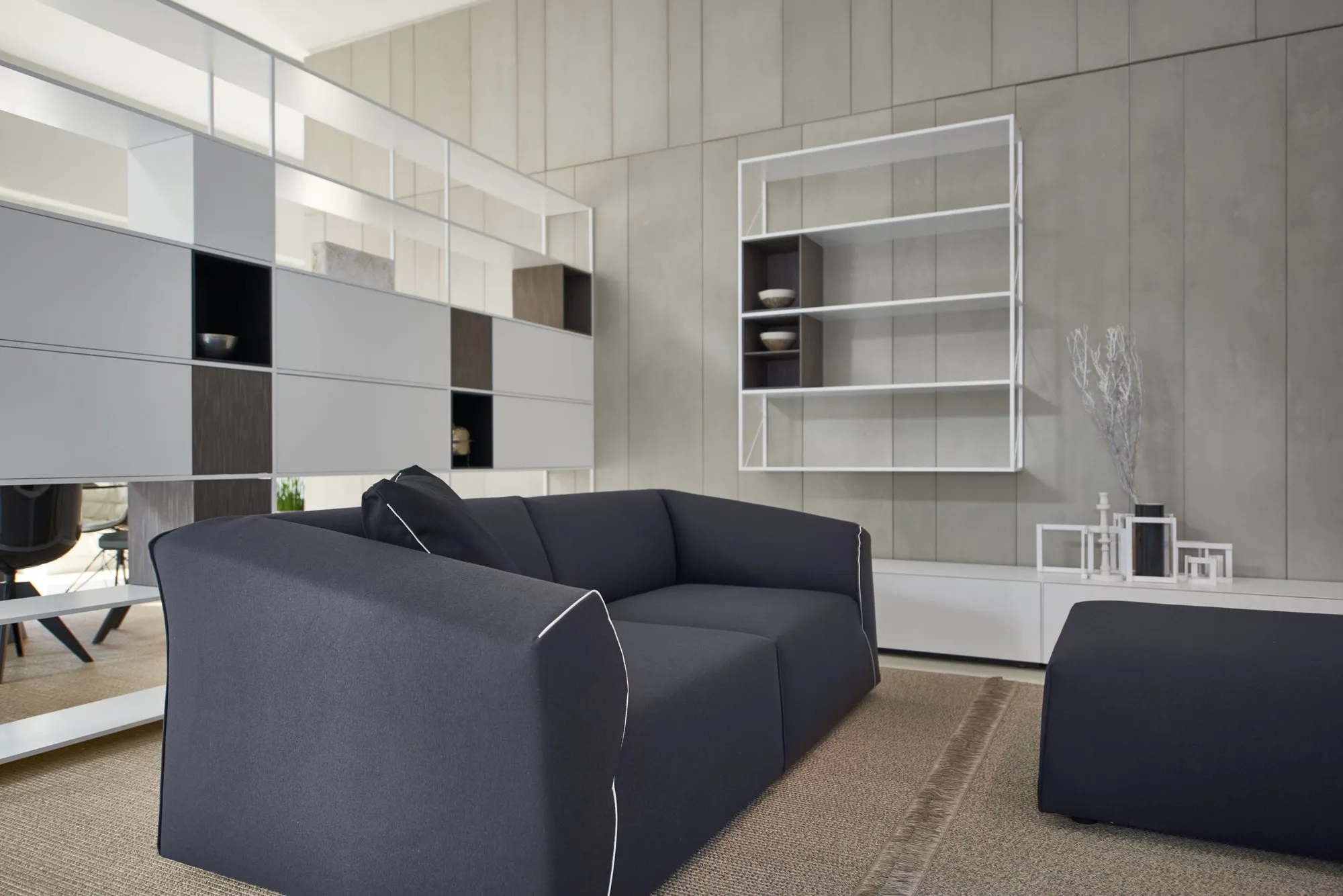 Thea - MDF Italia w Mesmetric