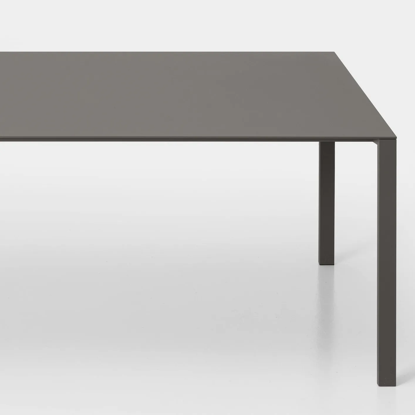 Thin-K Extensible - Kristalia w Mesmetric