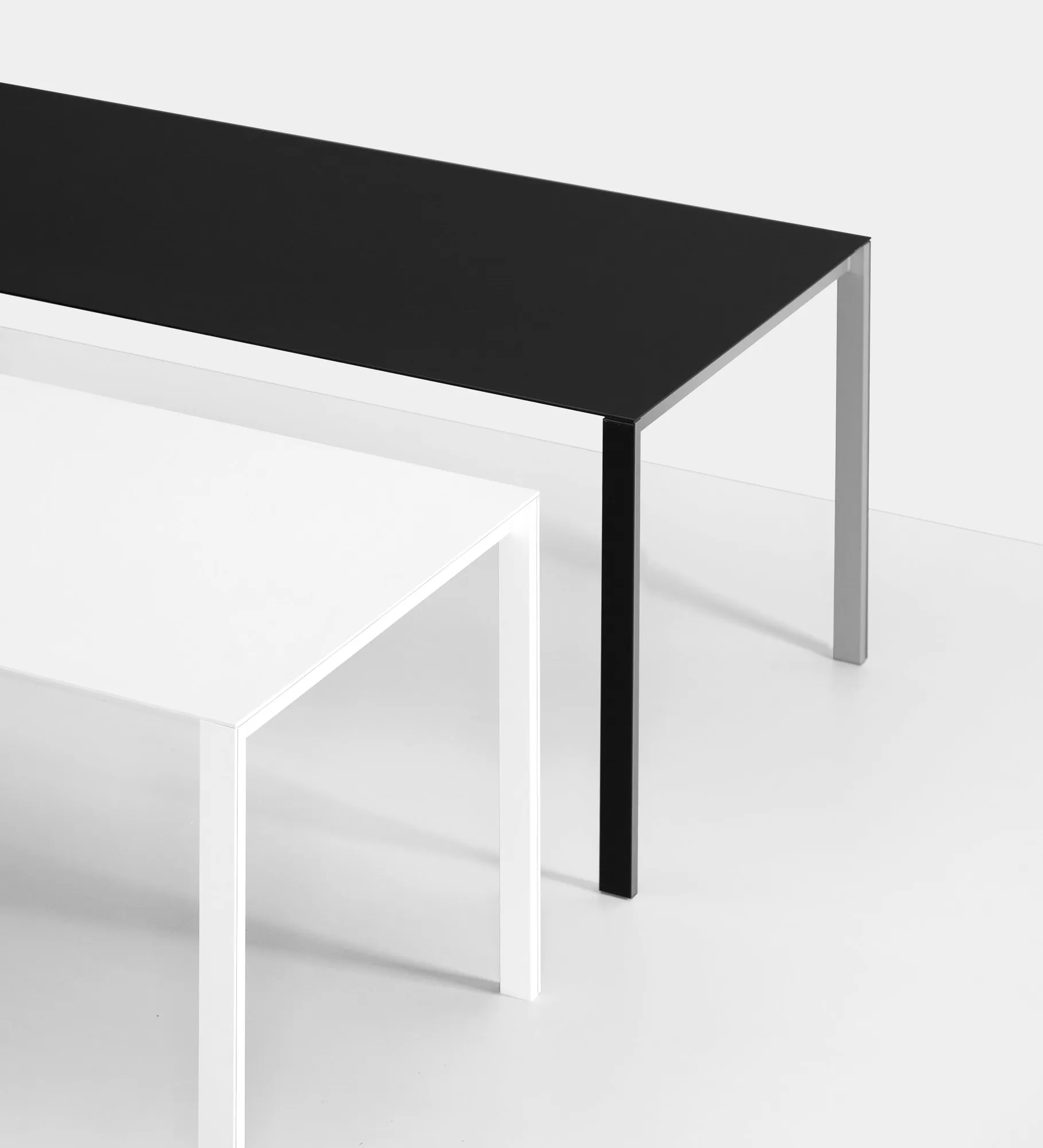 Thin-K Extensible - Kristalia w Mesmetric