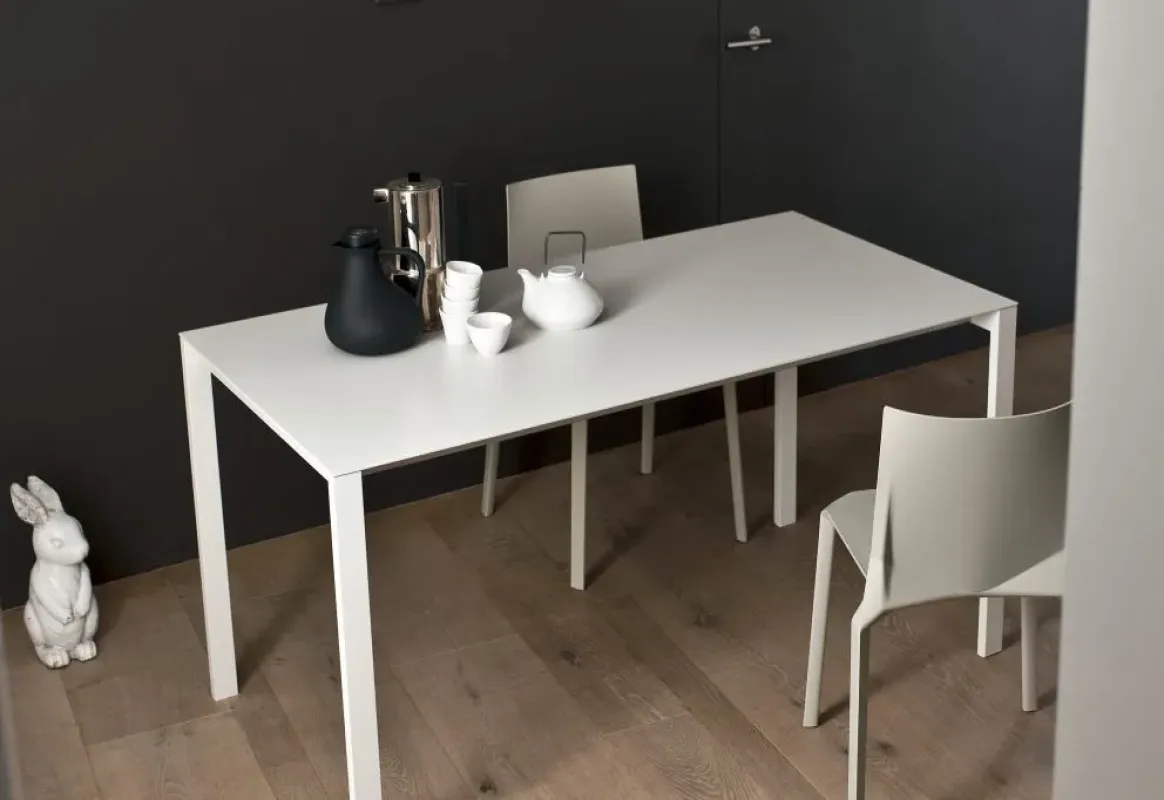 Thin-K Extensible - Kristalia w Mesmetric