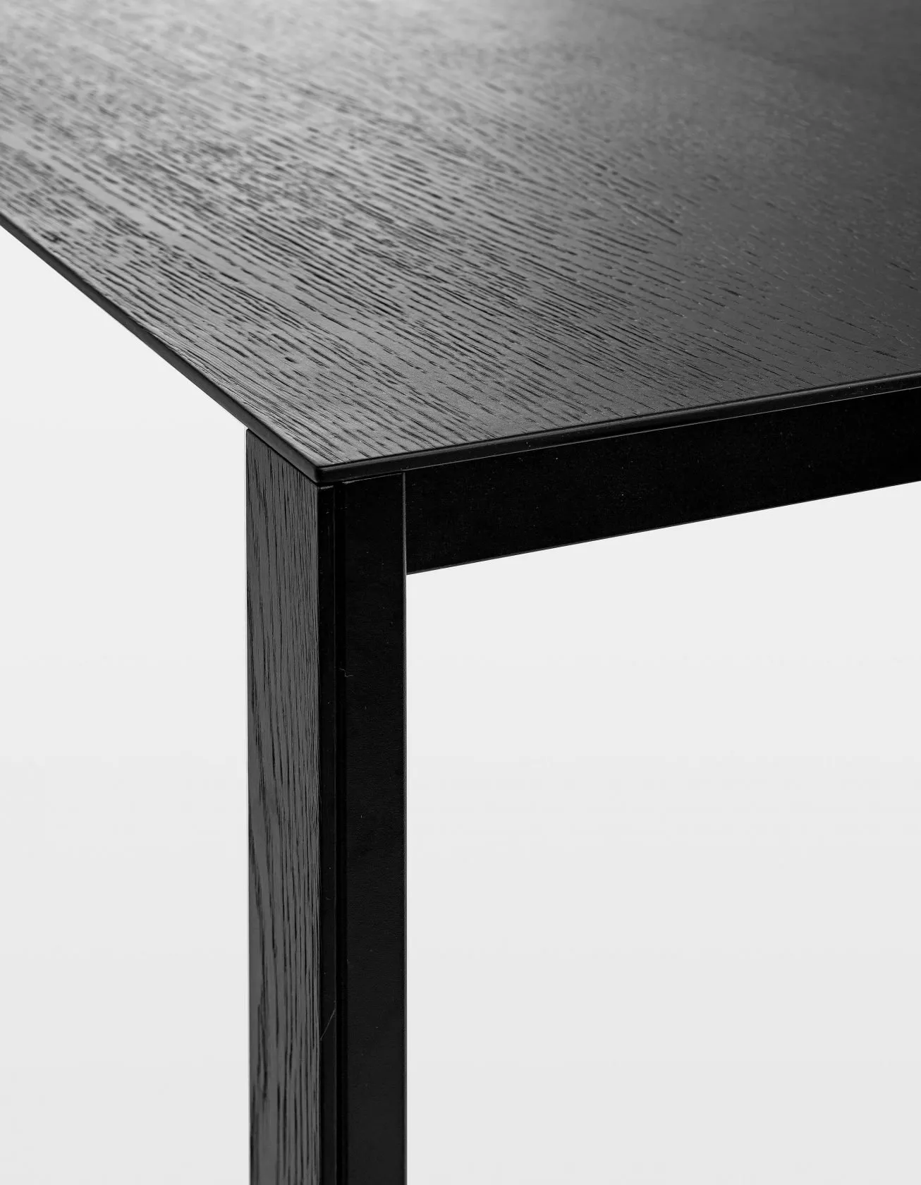 Thin-K Extensible - Kristalia w Mesmetric