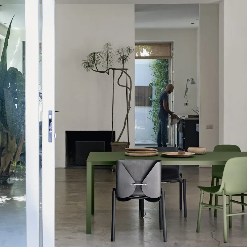 Thin-K Extensible - Kristalia w Mesmetric