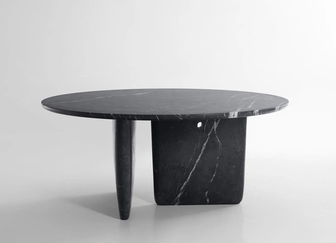 Tobi-Ishi – B&B Italia at Mesmetric