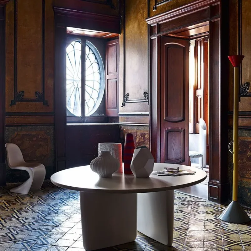 Tobi-Ishi – B&B Italia at Mesmetric