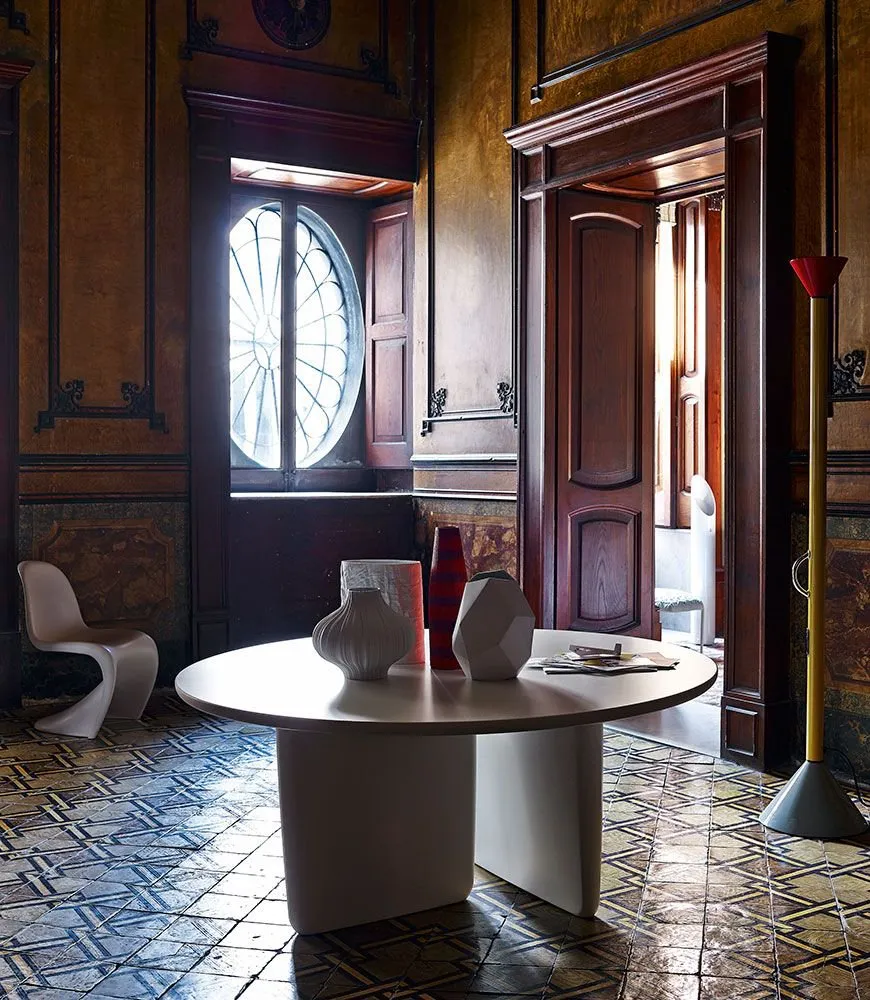 Tobi-Ishi – B&B Italia at Mesmetric