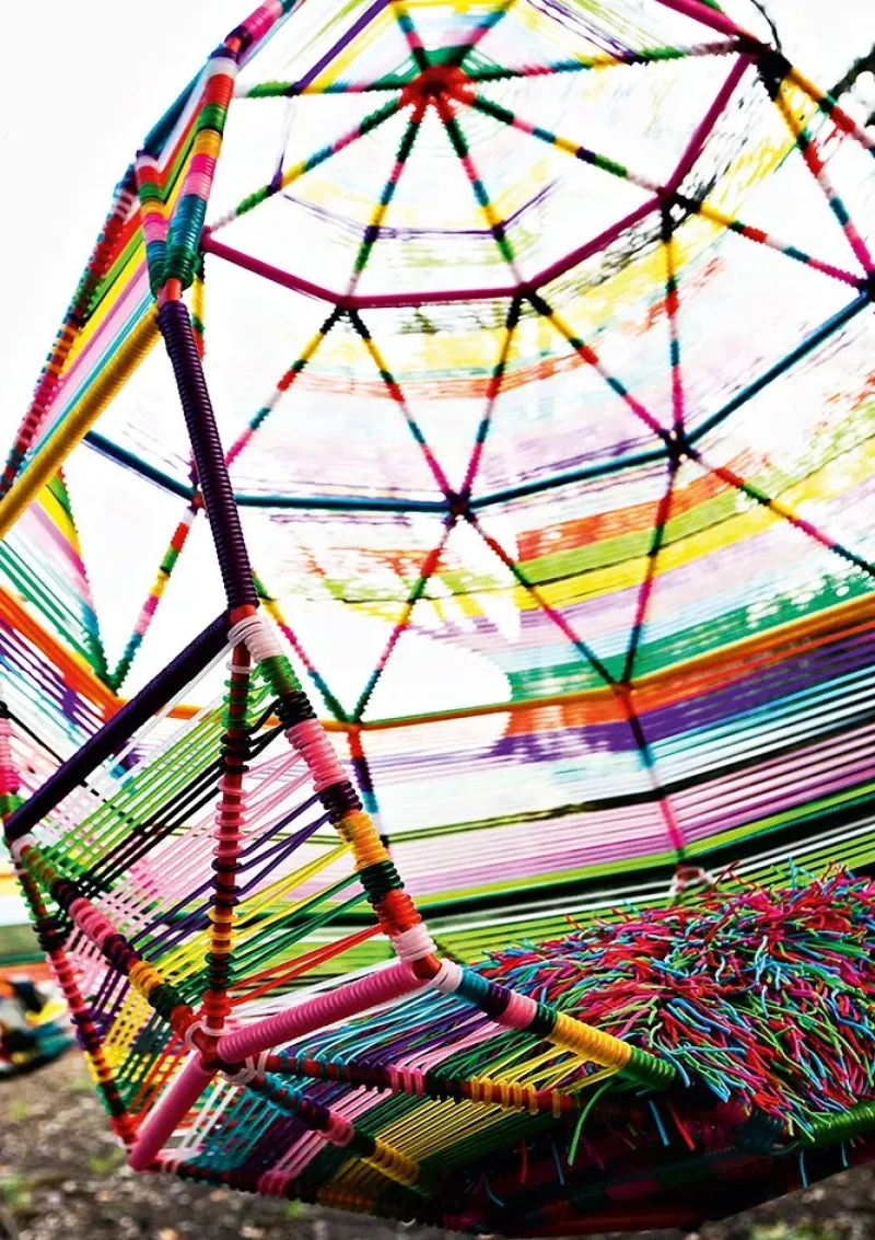 Tropicalia Cocoon Outdoor - Moroso w Mesmetric