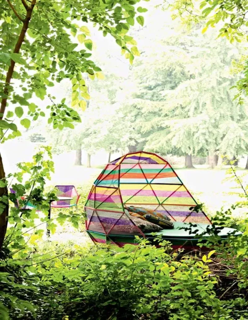 Tropicalia Outdoor - Moroso w Mesmetric