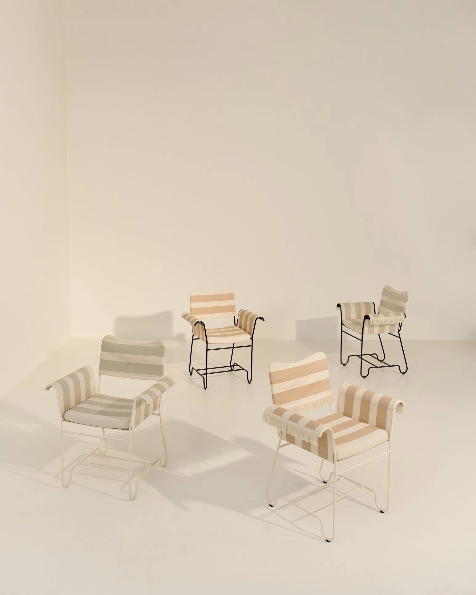 Tropique dining – Gubi.dk at Mesmetric