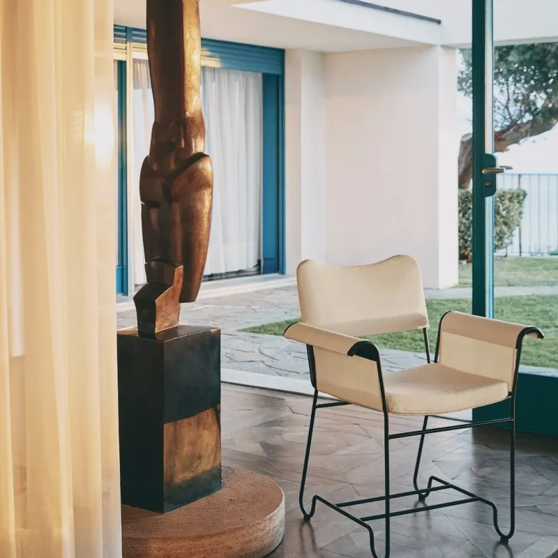 Tropique dining – Gubi.dk at Mesmetric